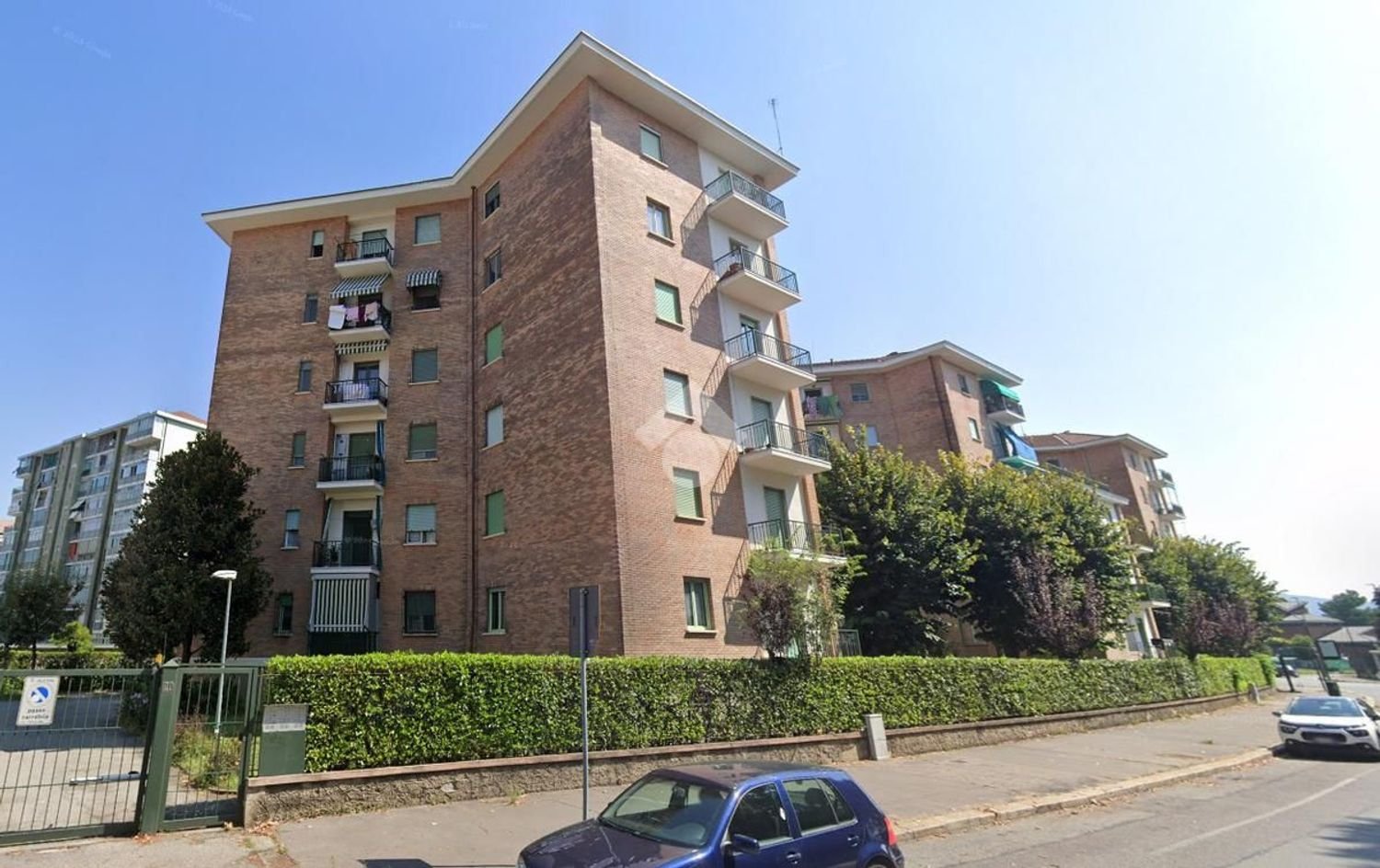 5 chambres Appartement à Turin, Italy No. 375218