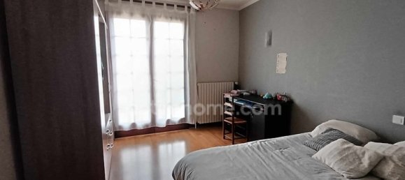 Дом с 6 спальнями в Шатобернар, Франция № 112120 8