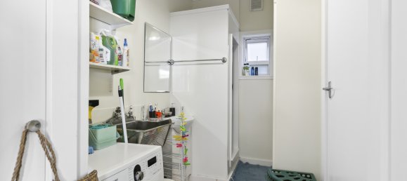 3 bedrooms House in Kelburn, New Zealand No. 141 3