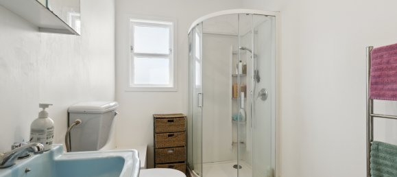 3 bedrooms House in Kelburn, New Zealand No. 141 12