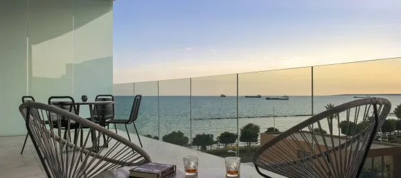 2 bedrooms Apartment in Limassol, Cyprus No. 162 4