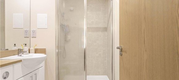 2 bedrooms Apartment in London, United Kingdom No. 8666 30