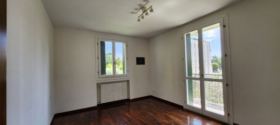 5غرفة شقة في Verona, Italy رقم 228408 11