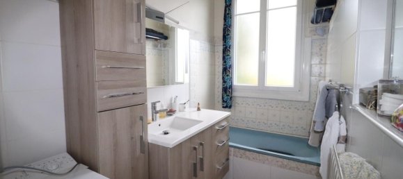 3 Schlafzimmer Haus in Ris-Orangis, France, Nr. 169307 3