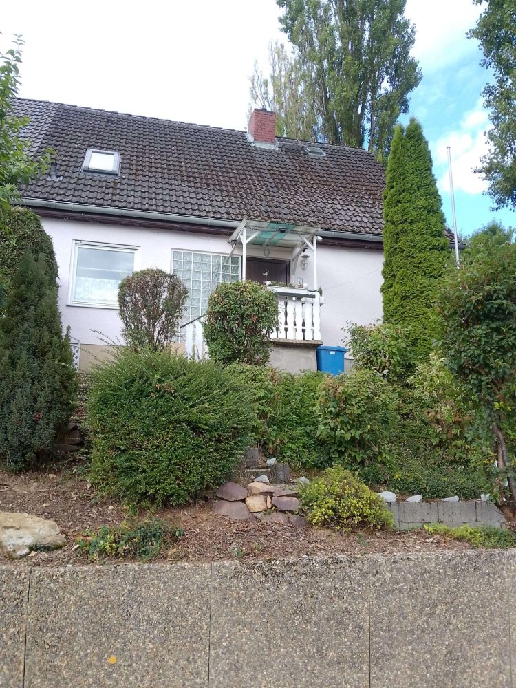 6غرفة تاون هاوس في Limburg-Weilburg, Germany رقم 322345