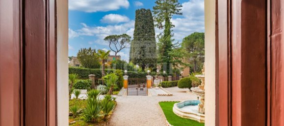 Villa de 2 dormitorios en Gardone Riviera, Italy No. 110407 13