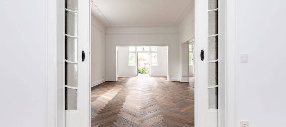 8 bedrooms Villa in Lichterfelde, Germany No. 323503 2