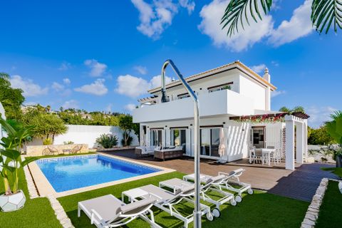 4 bedrooms Villa in Lagos, Portugal No. 147493