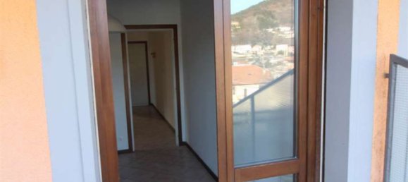 3غرفة شقة في San Fermo della Battaglia, Italy رقم 230188 27