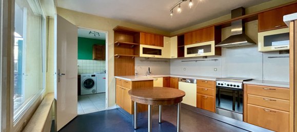 4 chambres Appartement à Clouange, France No. 253457 2