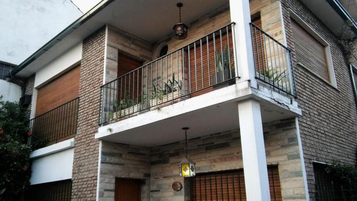 3 bedrooms House in San Miguel, Argentina No. 60550