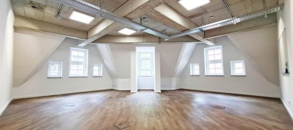 247m² Office in Hamburg-Mitte, Germany No. 294235 24