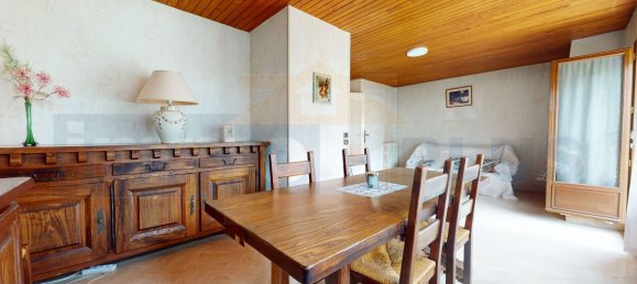 2 bedrooms House in Saint-Cyr-l'Ecole, France No. 182088 8
