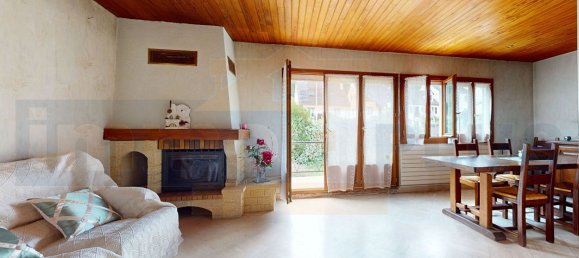 2 bedrooms House in Saint-Cyr-l'Ecole, France No. 182088 4