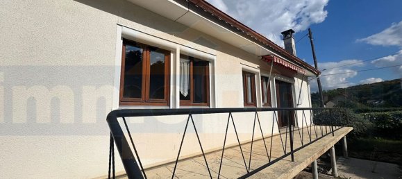 2 bedrooms House in Saint-Cyr-l'Ecole, France No. 182088 10