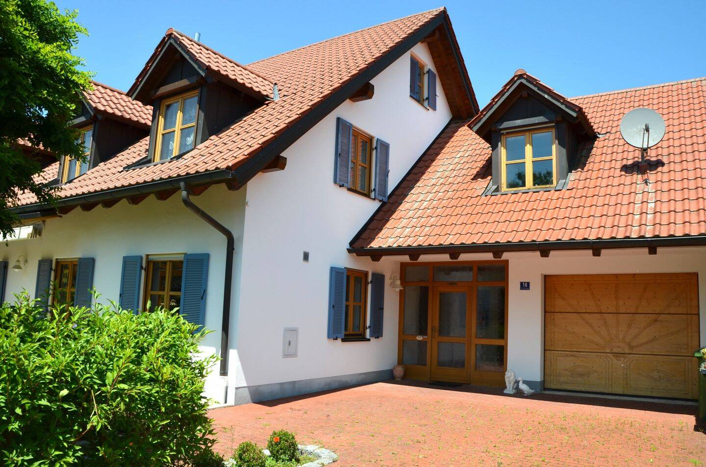 6 rooms House in Freising, Germany No. 247529