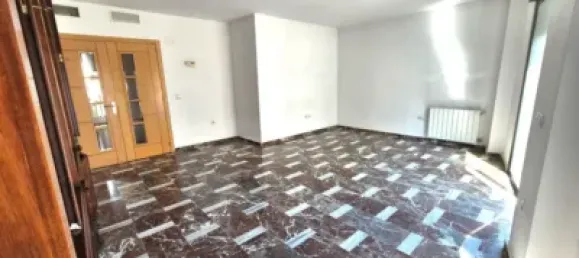 4 Schlafzimmer Doppelhaus in Badajoz, Spain, Nr. 180091 3