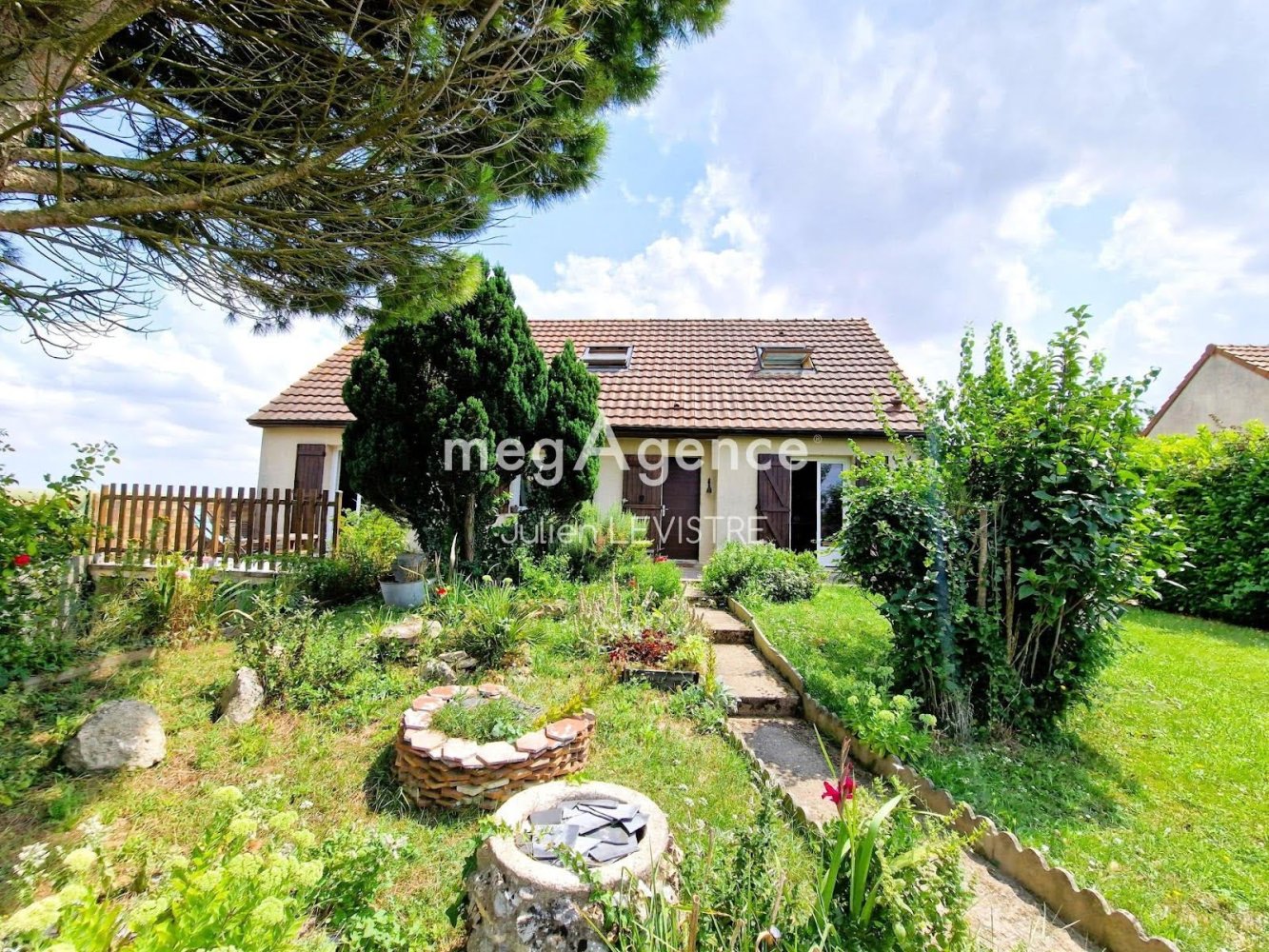 4 bedrooms House in Auneau, France No. 257752