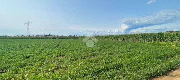 4000m² Land in Casatenovo, Italy No. 73059 9