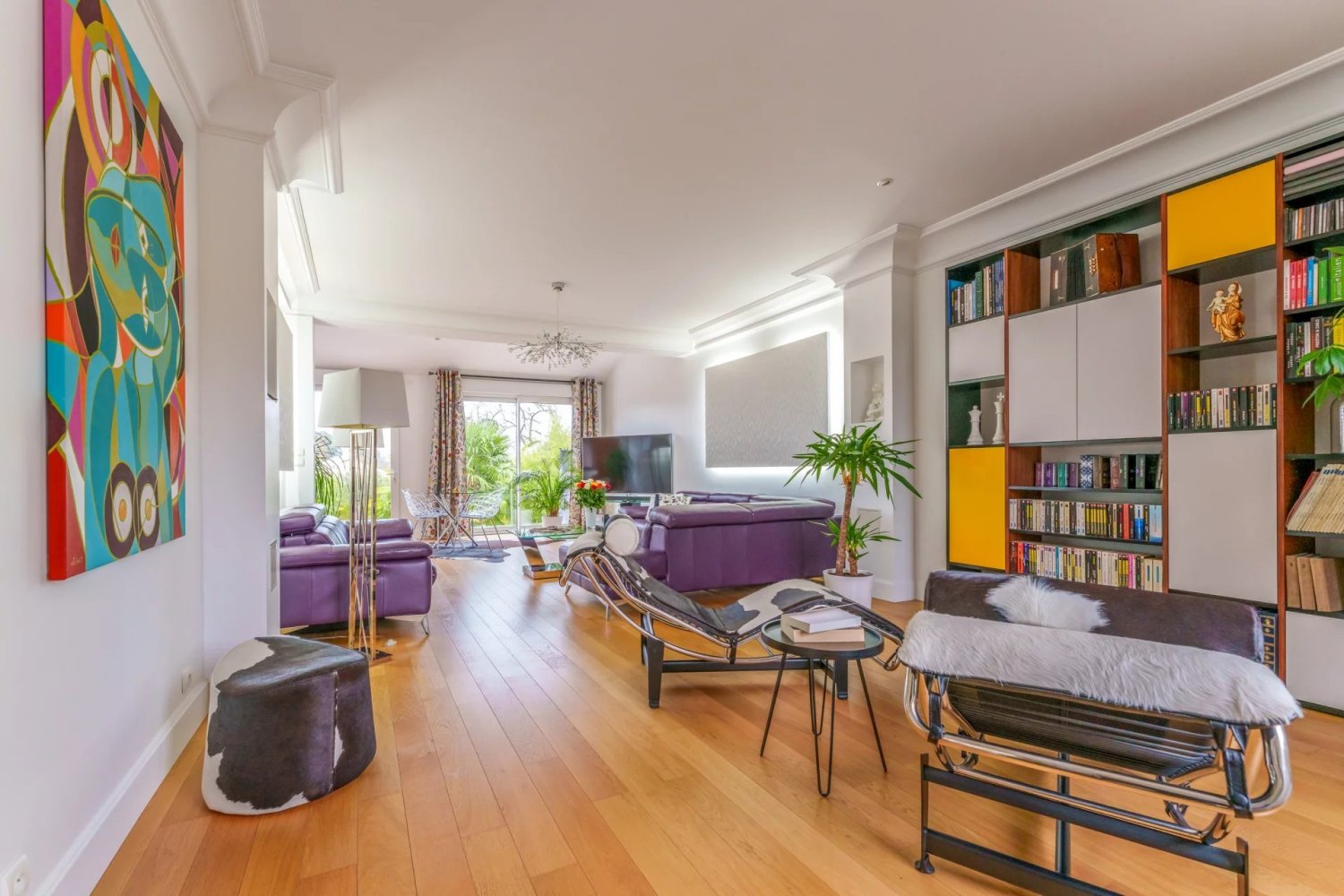 4 bedrooms House in Tours, France No. 54283