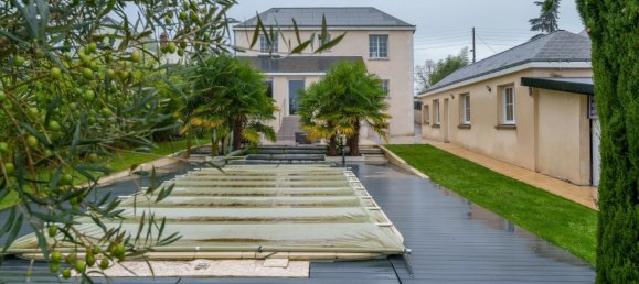 4 bedrooms House in Tours, France No. 54283 9