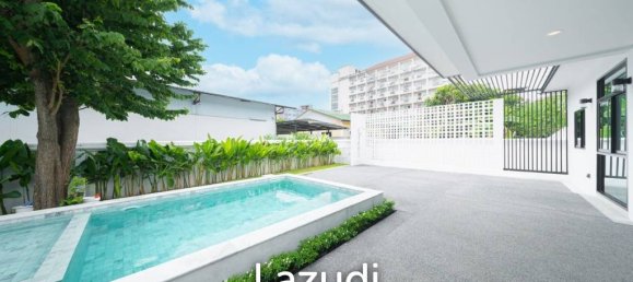 4 bedrooms Villa in Bang Lamung, Thailand No. 24161 3