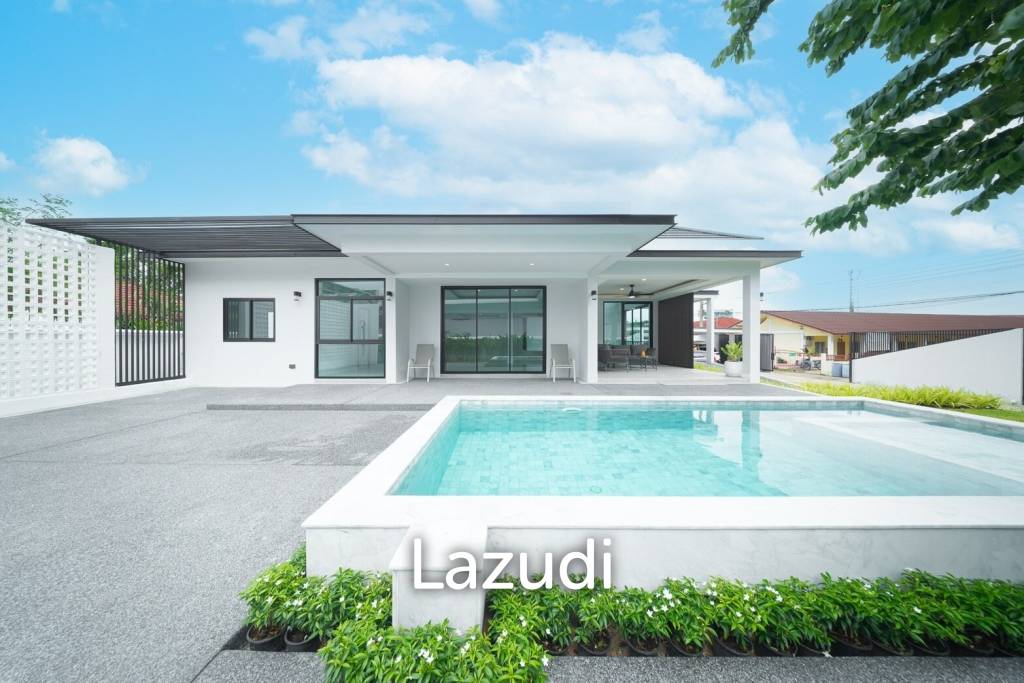 4 bedrooms Villa in Bang Lamung, Thailand No. 24161