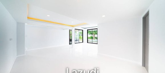 4 bedrooms Villa in Bang Lamung, Thailand No. 24161 5