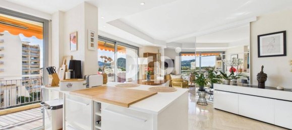 Квартира с 2 спальнями в Мандельё-ла-Напуль, Франция № 277741 3