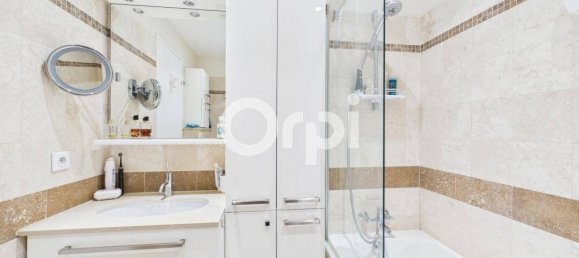 Квартира с 2 спальнями в Мандельё-ла-Напуль, Франция № 277741 7