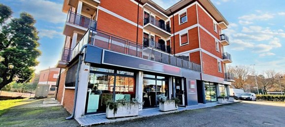 272m² Commercial property in Reggio Emilia, Italy No. 371943 15