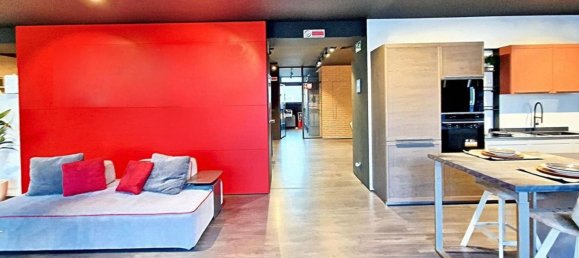 272m² Commercial property in Reggio Emilia, Italy No. 371943 12