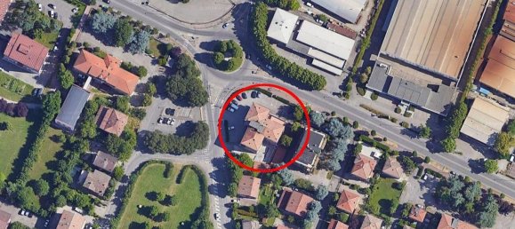 272m² Commercial property in Reggio Emilia, Italy No. 371943 22