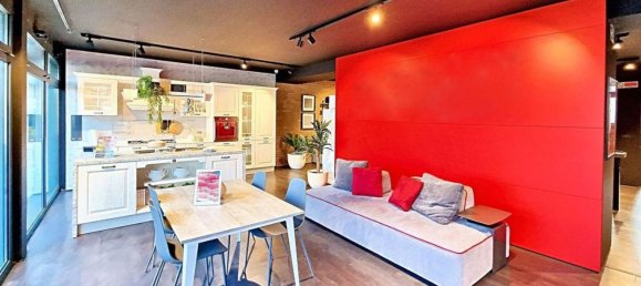 272m² Commercial property in Reggio Emilia, Italy No. 371943 11