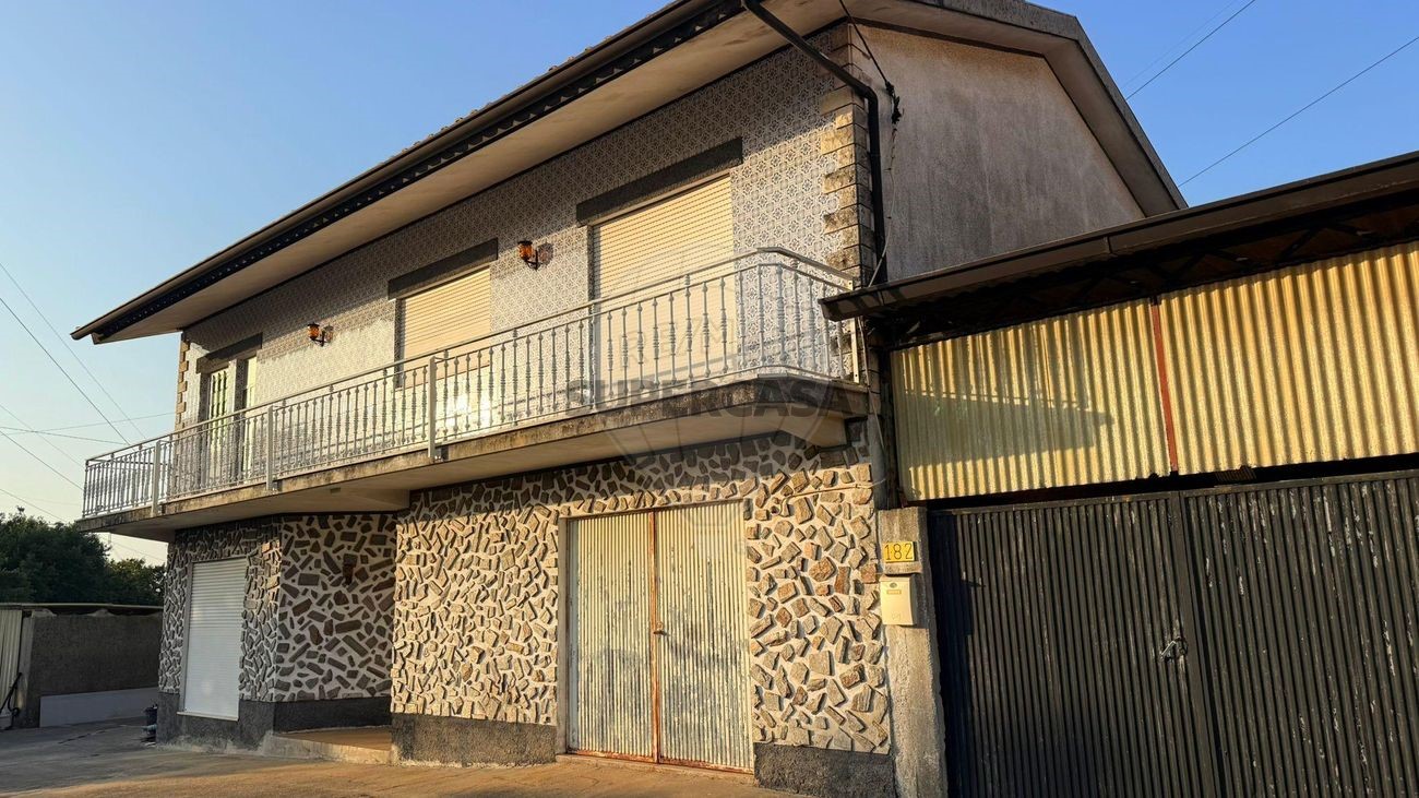 Дом с 4 спальнями в Агеда, Португалия № 218044