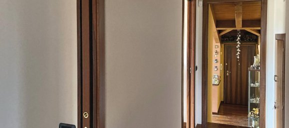 Квартира с 4 комнатами в Виллафранка ди Верона, Италия № 68507 12