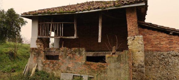 2 bedrooms House in Parres, Spain No. 166051 2