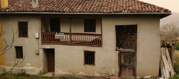 2 bedrooms House in Parres, Spain No. 166051 4