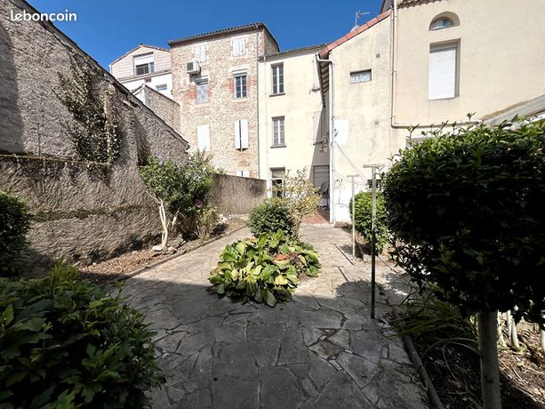 Casa de 4 dormitorios en Villeneuve-sur-Lot, France No. 314055