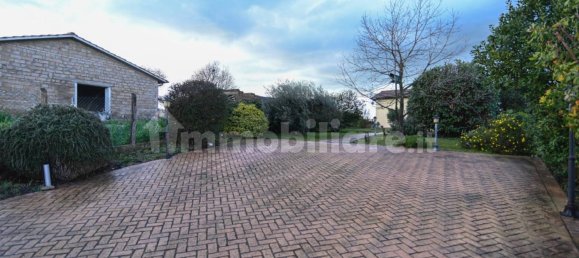 3 Schlafzimmer Villa in Fiumicino, Italy, Nr. 204866 5