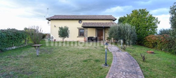 3 Schlafzimmer Villa in Fiumicino, Italy, Nr. 204866 3