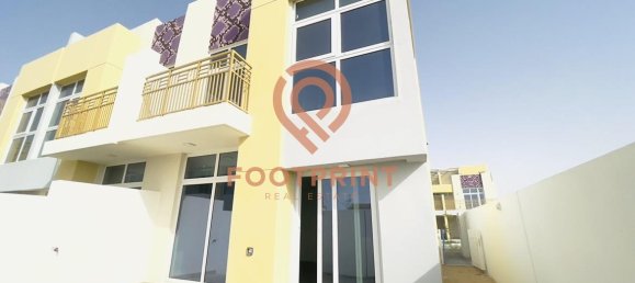 Moradia em banda T3 em Dubai, UAE N.º 24549 3