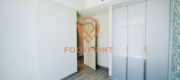 Moradia em banda T3 em Dubai, UAE N.º 24549 8