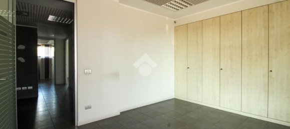 Gewerbliche Immobilie in Verdello, Italy 260m², Nr. 269355 13