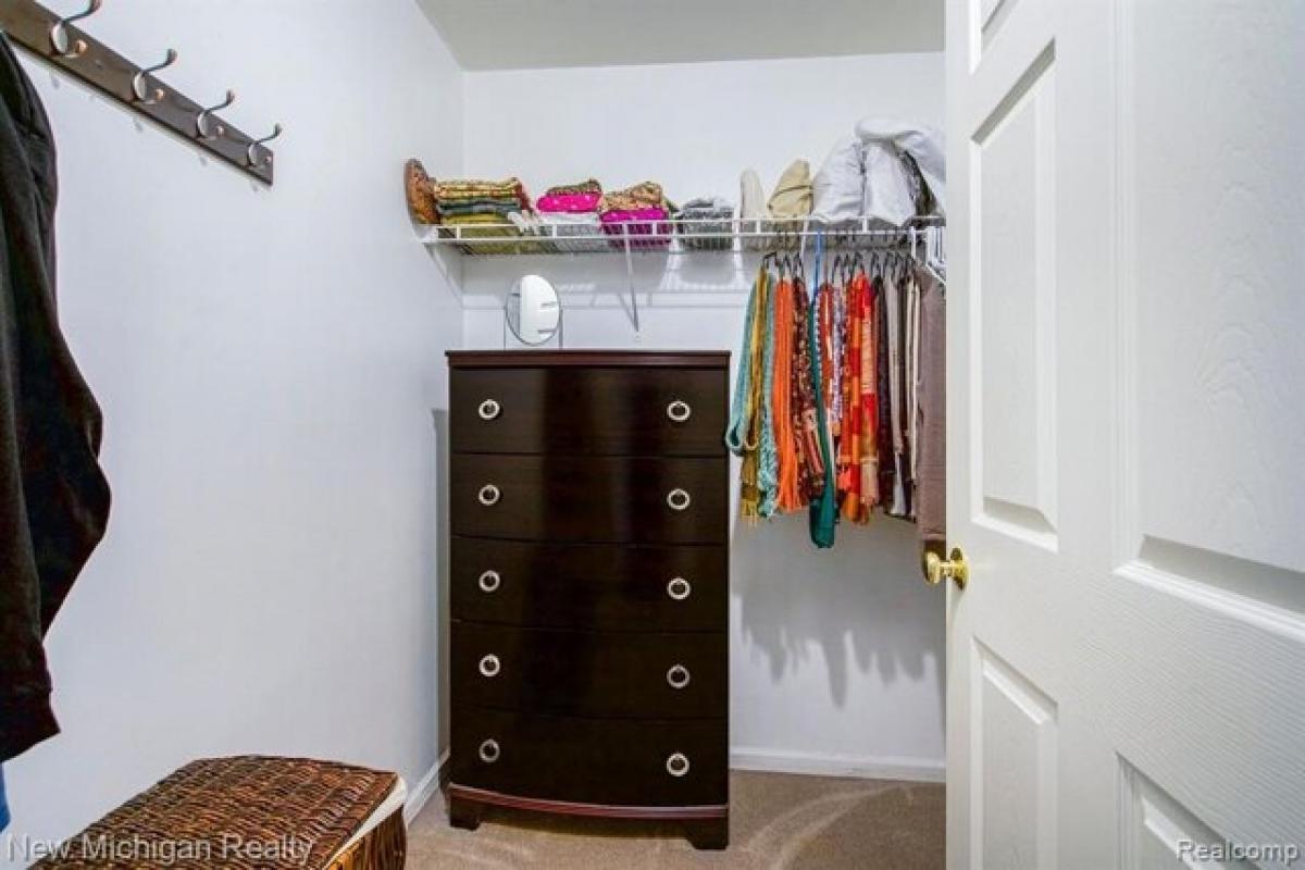 5 Schlafzimmer Haus in Livonia, USA, Nr. 414410