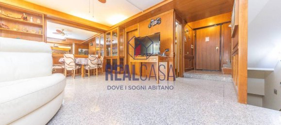 5 rooms House in Rome, Italy No. 23311 3