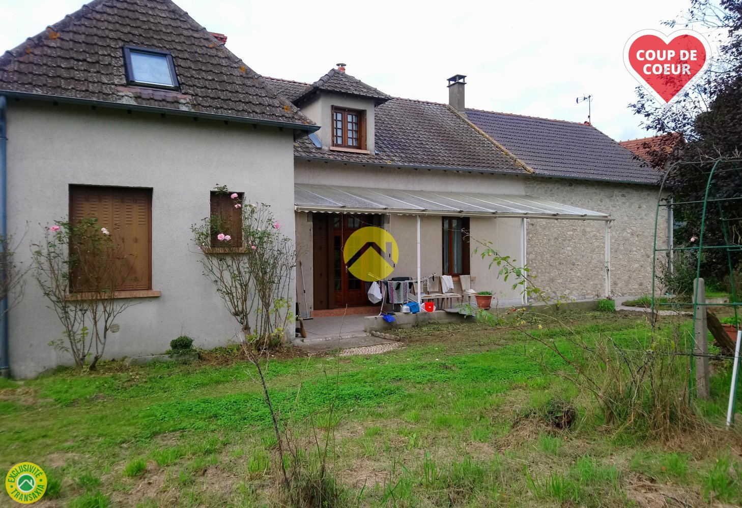 Terreno en Saint-Amand-Montrond, France No. 221424