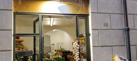 2 rooms Commercial property in Rome, Italy No. 356197 8