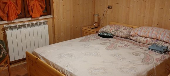 2 bedrooms Apartment in Rocca di Cambio, Italy No. 363154 4