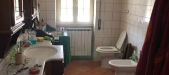 Вилла с 4 комнатами в Фьюмичино, Италия № 128629 20